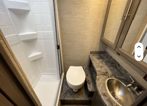 Camping-car de luxe Thor 2023 d'occasion, blanc, conduite à gauche, 4-6 personnes, Euro4, pour le camping et l'usage domestique - Product Image 3