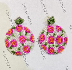 Pendientes colgantes de cuentas florales rosas y verdes ligeros, joyería de gota de moda para cualquier ocasión - Product Image 1