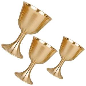 Verre à vin en métal unique et luxueux personnalisé pour le culte et l'église, ainsi que pour les boissons comme le champagne ou la vodka - Product Image 3