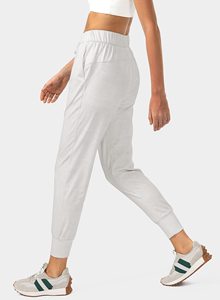 Pantalones de chándal cómodos para correr con aspecto moderno | Pantalones de chándal de moda para ropa de calle Gimnasio Viajes Estilo de vida y uso diario - Product Image 3