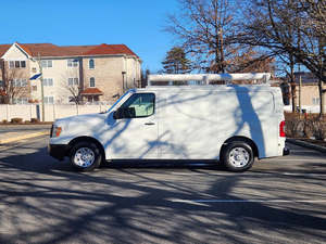 Nissan NV Cargo HD SV RWD VAN 2019 Usada en Excelentes Condiciones - Product Image 2