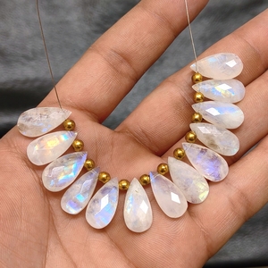 Perles en pierre de lune bleue de 10x20x6 mm, forme poire, facettées des deux côtés, pierres précieuses naturelles pour la fabrication de bijoux, colliers et bracelets - Product Image 1