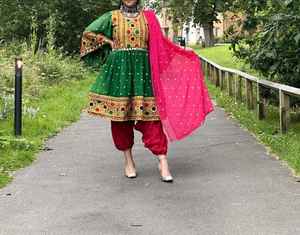 ชุดเดรสแขนยาวสไตล์อัฟกานิสถานสำหรับผู้ใหญ่ชุดเดรสปักสีทึบมาใหม่ - Product Image 6