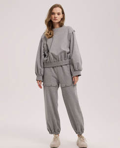 Logo personnalisé vêtements de sport demi-fermeture éclair sweat à capuche court survêtements fabricant femmes pull sweat - Product Image 1