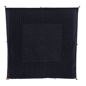 Pañuelo Cuadrado Floral de Diseño Personalizado FOLKLORE K23, Patrón Floral en Seda Bandhani, Hecho de Poliéster - Product Image 1