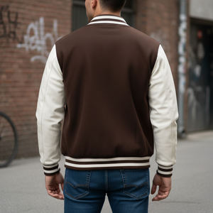 Veste universitaire d'hiver à capuche longue pour homme sur mesure, corps en laine, manches en coton, patchs en chenille brodés, lettreman baseball - Product Image 2