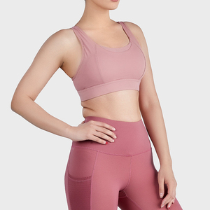 Ropa deportiva sin costuras para mujer Sujetador deportivo de entrenamiento de secado rápido con sujetador de gimnasio de tamaño personalizado a la venta - Product Image 5