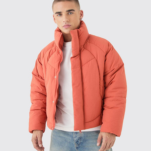 Veste matelassée rouge pour homme matelassée d'extérieur d'hiver design de gros pull à col montant veste matelassée en duvet décorée - Product Image 1
