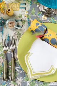 Ensemble de 5 couverts en acier inoxydable avec poignée en résine bleue, parfaits pour les mariages, les restaurants et les repas élégants. - Product Image 6