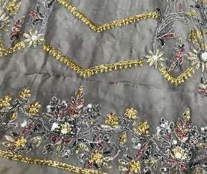 ชุดสูทสไตล์อินเดียปักด้วยมือดีไซน์เนอร์แบบดั้งเดิมของชาวอินเดียสำหรับงานปาร์ตี้แฟชั่นราคาแพง - Product Image 3