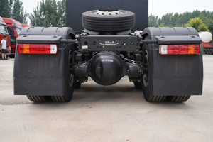 Camión Tractor Pesado FAWJ6 con Remolque de Plataforma - Product Image 5