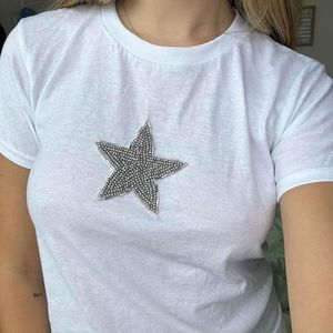 Tops courts à broderie perlée tendance avec perles de rocaille pour jeunes adultes Tops à perles de rocaille artisanales pour cadeau unique - Product Image 1