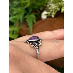 Anillo Ajustable de Plata con Cristal de Amatista y Baño de Oro de 18K - Anillo de Piedras Preciosas de Lujo para Regalos de Boda, Fiesta o Aniversario (Unisex) - Product Image 3