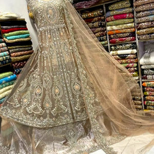 Robe de mariée Maxi brodée Lehenga Choli pour belles femmes pakistanaises prix - Product Image 1