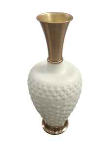 Jarrón de Metal Verde Elegante, Hecho a Mano, Ecológico, Resistente al Óxido, con Cuello Dorado en Forma de Campana, Estilo Costero de Lujo para Decoración de Mesa - Product Image 3