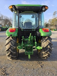 2021 JOHNN 5075E | John e 5075E Tractor utilitario 4x4 90HP Tractor utilitario de calidad superior - Product Image 5