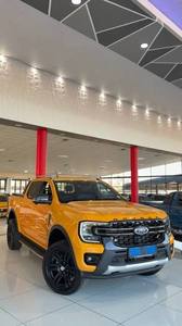 Pick-up double cabine Ranger Wildtrak 2.0 Bi-Turbo 4x4 automatique 6 places, intérieur cuir, phares LED, pneus R20, modèle 2022 d'occasion - Product Image 3