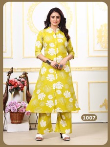 Presenting Indian Wear 14Kg Rayon Printed Knee-Length Regular Fit Casual <b>Kurti</b> with Printed Bottom by Maruti Fashion - Product Image 3