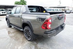 รถกระบะโตโยต้าไฮลักซ์ รีโว่ ปี 2022 สภาพดี พร้อมขาย - Product Image 4