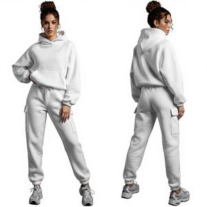 Conjunto de Sudadera con Capucha y Pantalones de Chándal de Terciopelo para Mujer, de 2 Piezas, con Gráficos Personalizados, Antibacteriano, Hombros Caídos, Logotipo Sublimado y Cordón Ajustable - Product Image 1