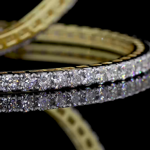 Paire de bracelets en or 14Kt avec une ligne unique sertie de bracelets et de diamants cultivés en laboratoire de 0.20 carats - Product Image 5