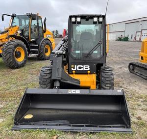 Minicargadora JCB Teleskid Usada con Cabina Cerrada, Entrada Lateral y Elevación Alta para Construcción Agrícola - Product Image 5