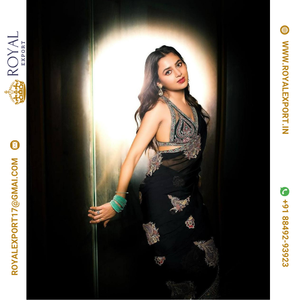 Bollywood Style Designer Faux Georgette Séquence Broderie Travail Saree Collection Au Prix De Gros Par Royal Export Surat - Product Image 2