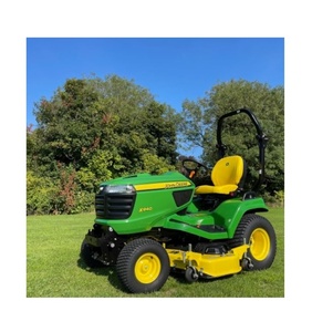 Tondeuse compacte John Deere X940, moteur diesel, plateau de coupe de 48 pouces, transmission hydrostatique, durable et efficace pour un usage résidentiel et commercial - Product Image 2
