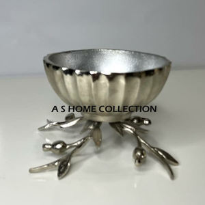 Cuenco de metal dorado para servir con fecha, con plato de soporte, diseño único para fiestas, para servir frutas de chocolate - Product Image 5