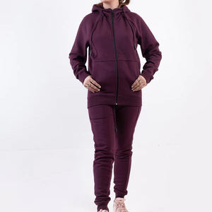 Conjunto de chándal personalizado para mujer al por mayor, ropa deportiva de moda ajustada de mezcla de algodón OEM, ropa para correr para sesiones de entrenamiento - Product Image 1