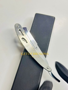 Single Blade Stainless Steel Men's Wet Shaving Professional Safety <b>Razor</b> Silver Color Spine Customizable Private Label Body Face - Product Image 4