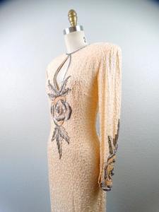 Vestido de novia vintage Vestido formal Vestido de noche con corpiño de cuentas finas y falda Vestido de cuentas adornado para la fiesta - Product Image 4