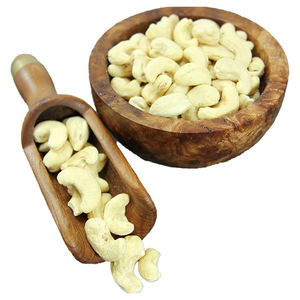 Noix de cajou entières fraîches, naturellement douces et crémeuses, parfaites pour les collations, la cuisson de sauces au cari et une variété de délicieuses noix de cajou - Product Image 3