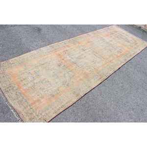 Alfombra Turca de 3.9x10.4 pies, Alfombra Vintage, Alfombra de Lana Abstracta en Tonos Naranja y Azul - Product Image 2