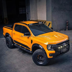 Pick-up 4x4 essence d'occasion 2023 2024, éclairage LED, sièges confortables, fonctionnalités de sécurité intelligentes, propre, fourni du Japon - Product Image 6