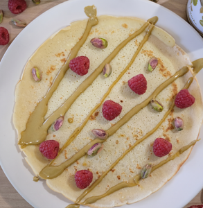 Crema Spalmabile Artigianale Francese alle Pistacchie e Lamponi Les Pistaches Toquees 1KG, Ingredienti Naturali, Senza Olio di Palma, Topping per Dessert - Product Image 3