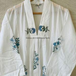 Hermoso Vestido de Algodón con Estampado Floral, Vestido para Uso Casual, Vestido con Estampado a Mano - Product Image 5