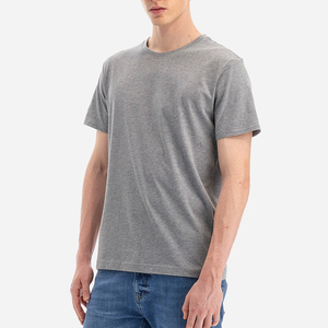 Vente en gros, marque personnalisée, tendance, design professionnel, t-shirt pour homme séchage rapide, respirant, confortable avec taille et couleur personnalisées - Product Image 5