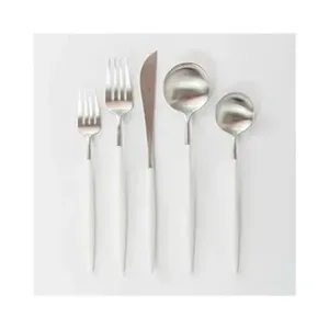 Ensemble de couverts à manche en bois blanc en acier inoxydable parfait pour les ustensiles de cuisine et la vaisselle de mariage prix de gros - Product Image 1