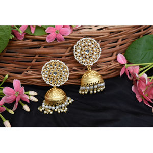 Kundan Stud Jhumka ต่างหูแบบห่วงสำหรับผู้หญิงและผู้หญิง,ชุบทองแบบดั้งเดิมสวยงามเคลือบทองล่าสุด - Product Image 4