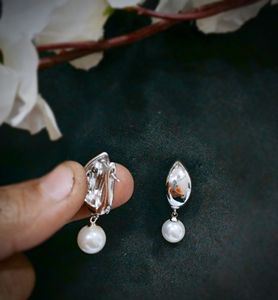 Pendientes de Aro Tipo Bali con Perla Blanca de Agua Dulce, Compre Joyería Chapada en Oro para Mujer en Línea - Product Image 3