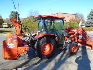Tractores Kubota Usados Baratos de 71HP M7060 con Cargador Frontal, Alto Rendimiento, 4x4, para Maquinaria Agrícola, en Venta - Product Image 6