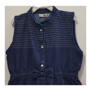 Robe en jean sans manches pour filles, imprimée, broderie sur la poitrine, coton polyester, approvisionnement ODM Bangladesh, délai de production d'échantillon de 7 jours, en stock - Product Image 2