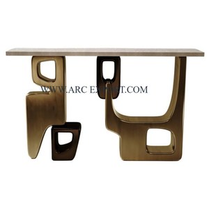Vente directe d'usine Console centrale de grande taille en métal en laiton Table Console décorative de mariage et d'hôtels à un prix raisonnable - Product Image 1