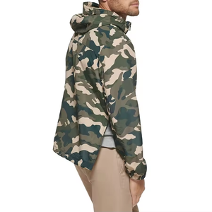 Chaqueta cortavientos deportiva de alta calidad para hombre, impermeable con capucha y logotipo personalizado, nuevo lanzamiento elegante y resistente al viento - Product Image 2