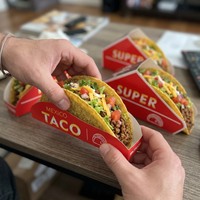 Support à tacos en papier personnalisé avec logo, plateau bateau, résistant à la graisse, biodégradable, jetable, emballage alimentaire rapide, vente au détail et en gros