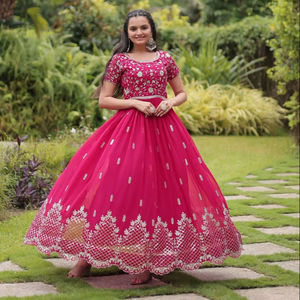 ชุดยาวอินเดียสำหรับผู้หญิงดีไซน์เนอร์ผ้าไหมหนาลาย dupatta ดีไซน์สวยสำหรับใช้งานในสไตล์ปากีสถาน - Product Image 1