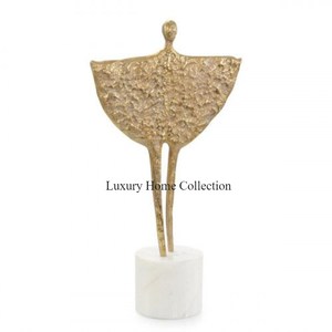 Concepteur de feuilles de Gingko accrocheur blanc et or sur base ronde noire bureau et table de maison Sculptures décoratives faites à la main - Product Image 4