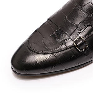 Chaussures habillées vintage en cuir givré pour hommes avec empiècements élastiques et talon résistant à l'usure - Product Image 3