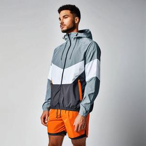 Coupe-vent personnalisé de haute qualité pour hommes ensemble court coupe-vent décontracté respirant ensemble de survêtement en nylon solide pour l'ensemble d'été - Product Image 2